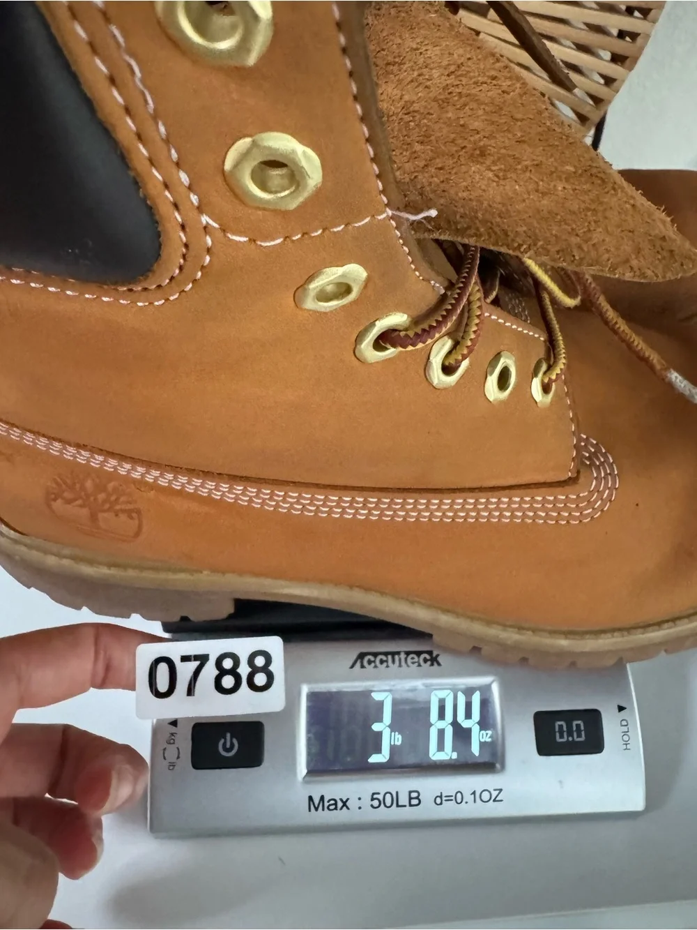 Timberland 6-Inch Premium Waterproof Boots Wheat Nubuck Size 9.5M 10061 Classic